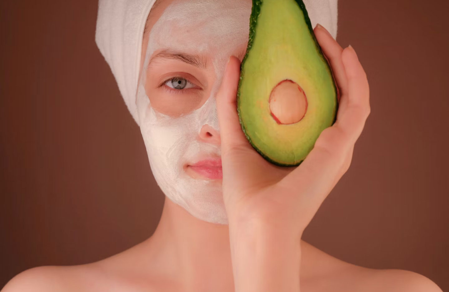All essential nutrients your skin requires at night